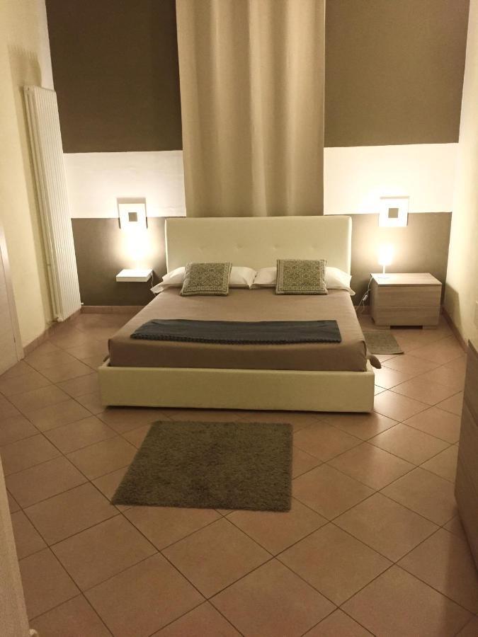 Residenza Serena B&B -Centro Storico Мантова Екстериор снимка