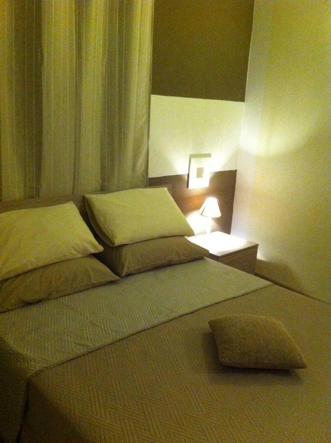 Residenza Serena B&B -Centro Storico Мантова Екстериор снимка